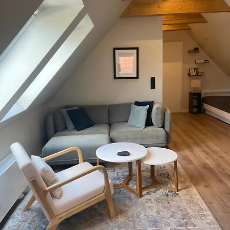 Moderne-kate-kiel Jouri Apartment
